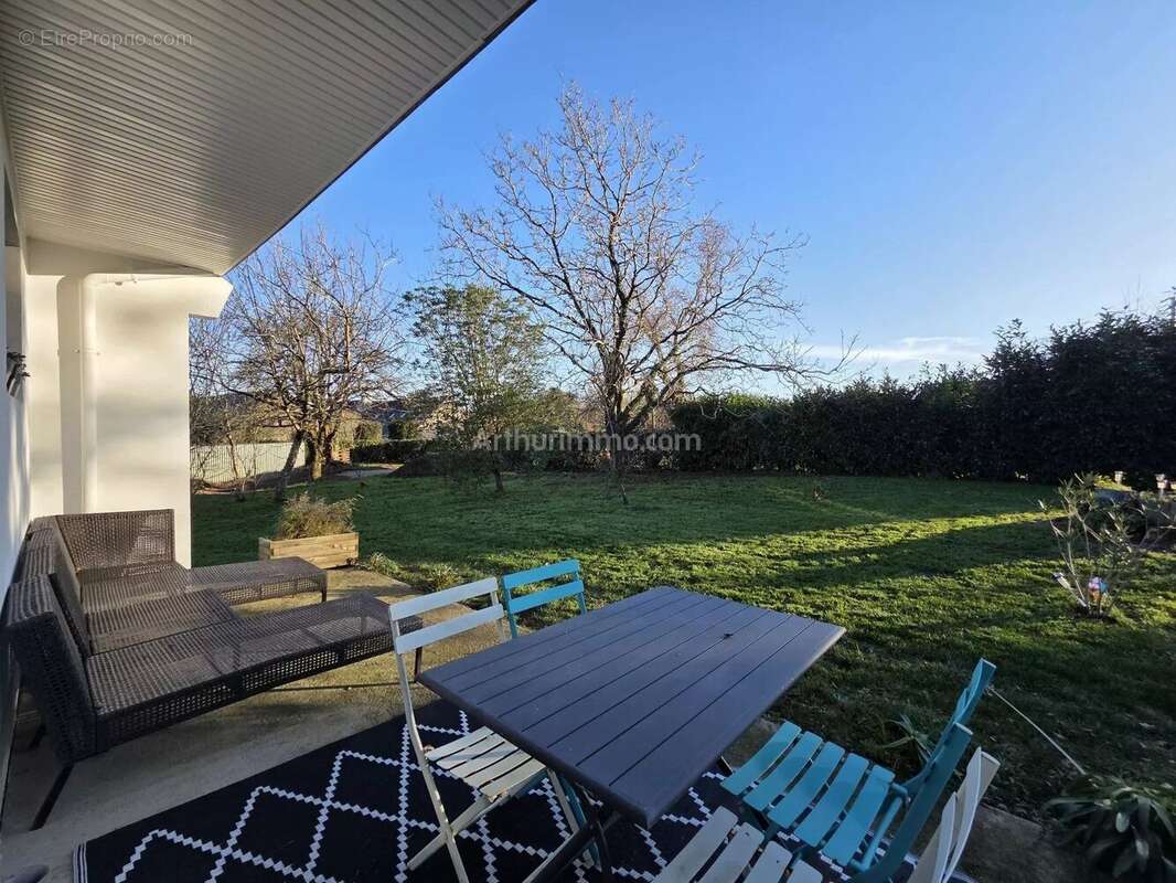 Maison à LOCOAL-MENDON