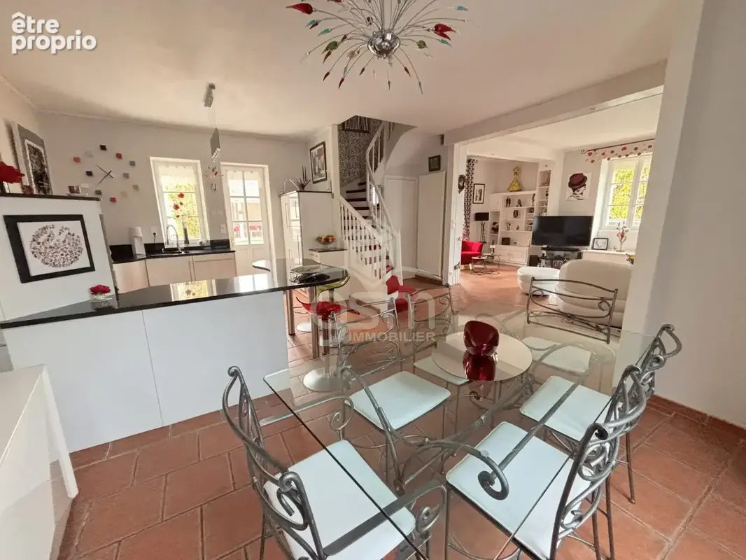 Maison 8 pièces 152 m² à vendre à Saint-Epain (37800) - photo 3