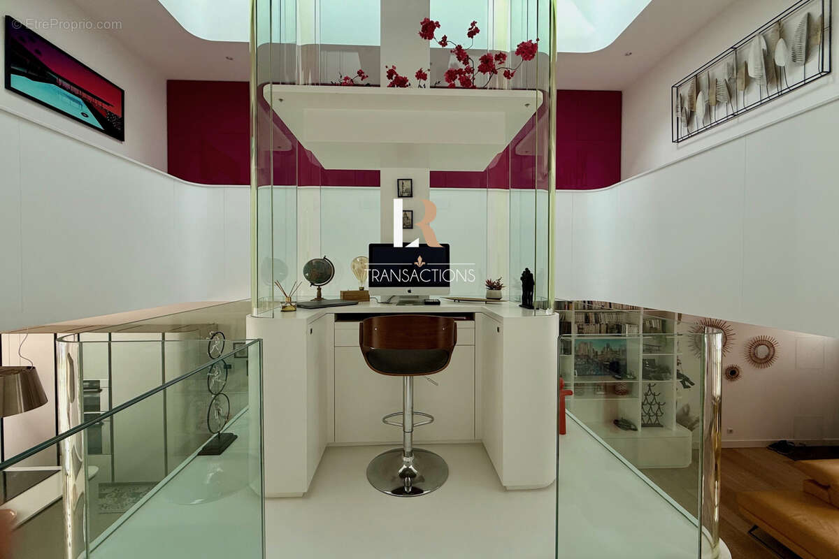 Marché central - Maison unique au design ultra contemporain avec extérieur - photo 12