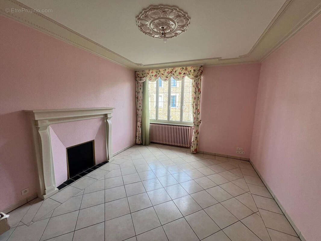 Maison à LOUVIGNE-DE-BAIS