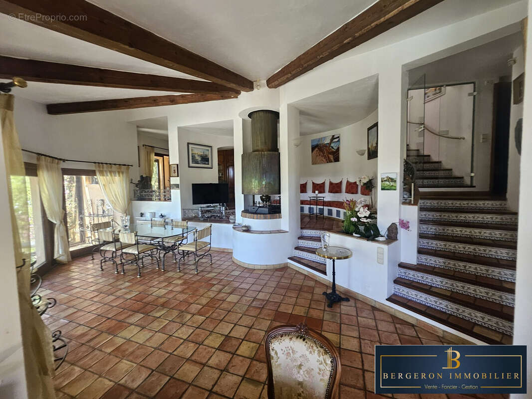 Maison 197 m² à Cabris  - photo 5