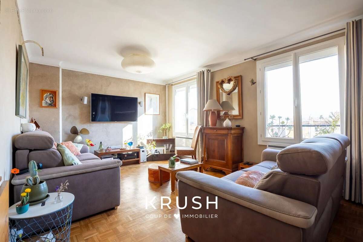Appartement à MARSEILLE-7E