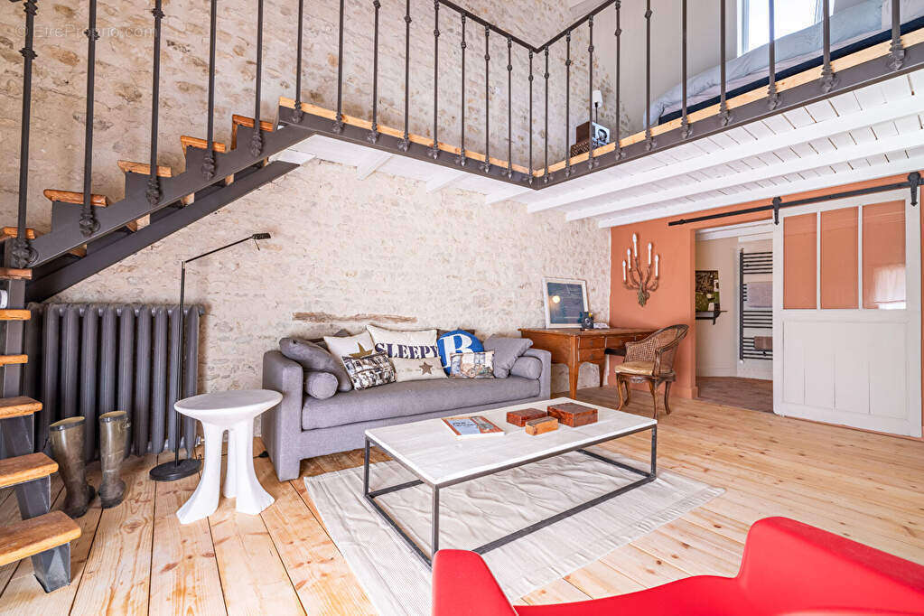 Maison à BAZOCHES-LES-HAUTES