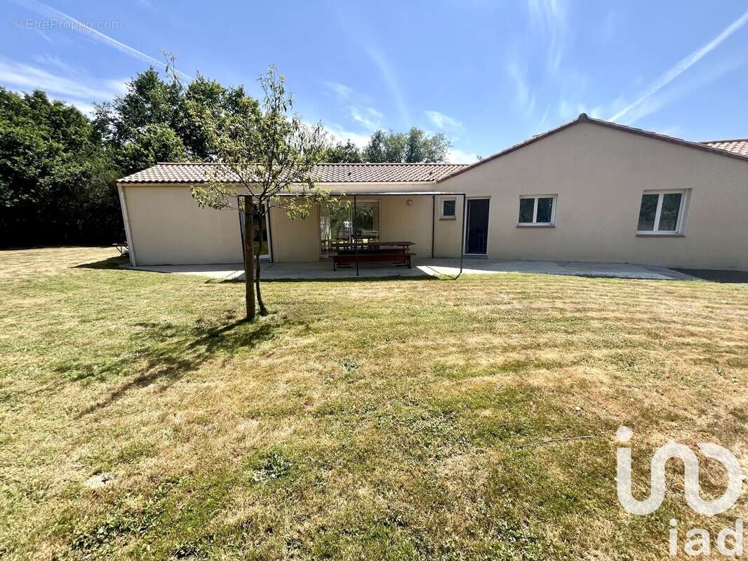 Photo 3 - Maison à BEAUFOU