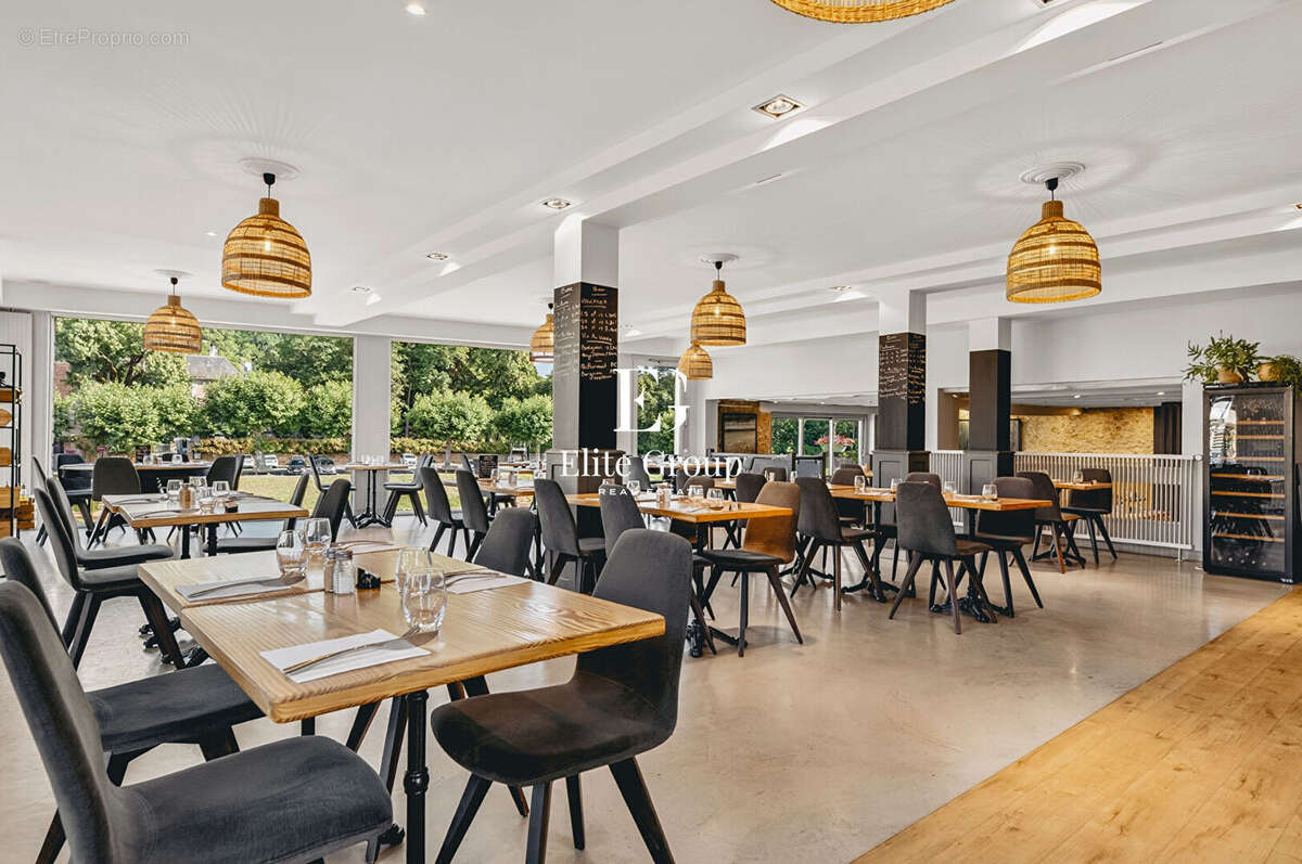 À VENDRE  Restaurant Fonds + murs à Montignac-Lascaux - photo 3