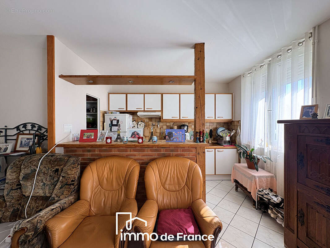 Appartement Rodez 2 pièce(s) 46.31 m2 - photo 4