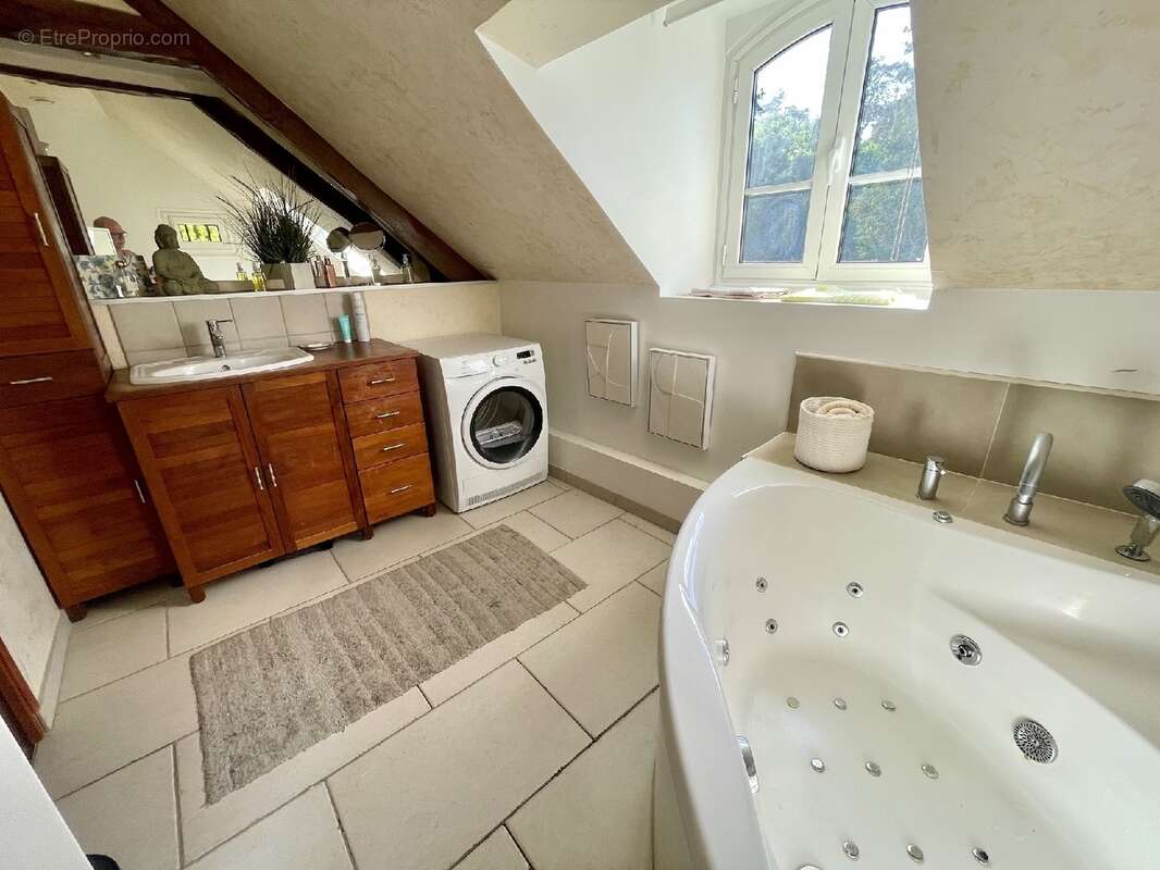 Maison 132 m² à Noisy-Sur-Ecole  - photo 9