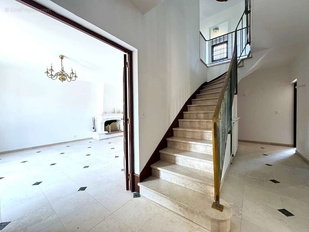 Maison le plessis trevise - photo 3