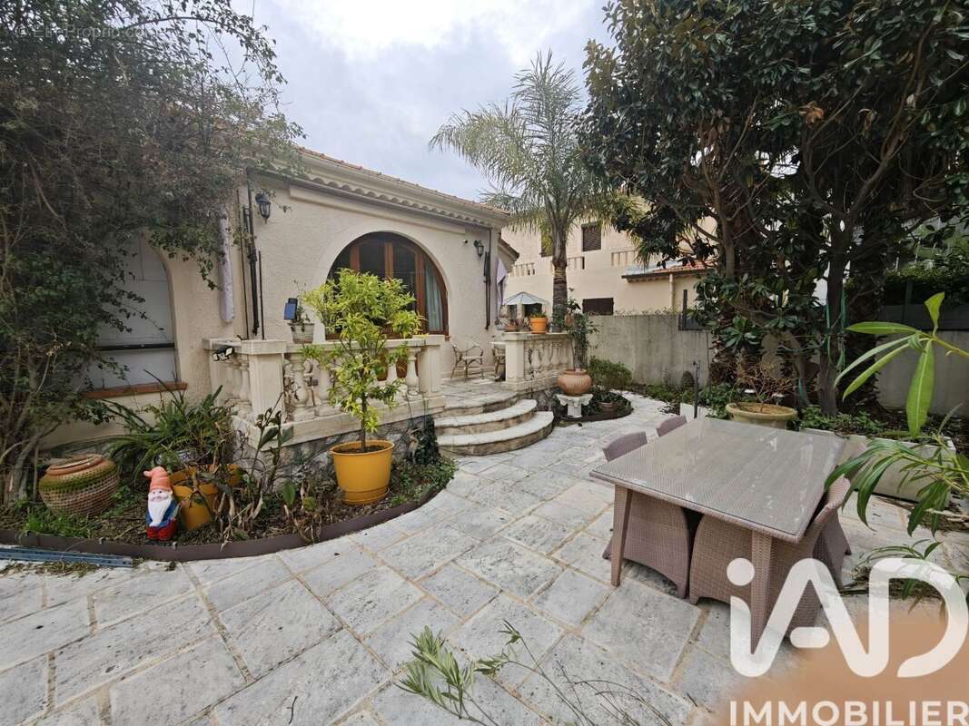 Photo 2 - Maison à ANTIBES
