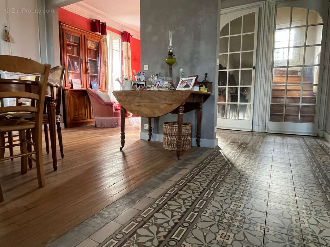 Maison à COUILLY-PONT-AUX-DAMES