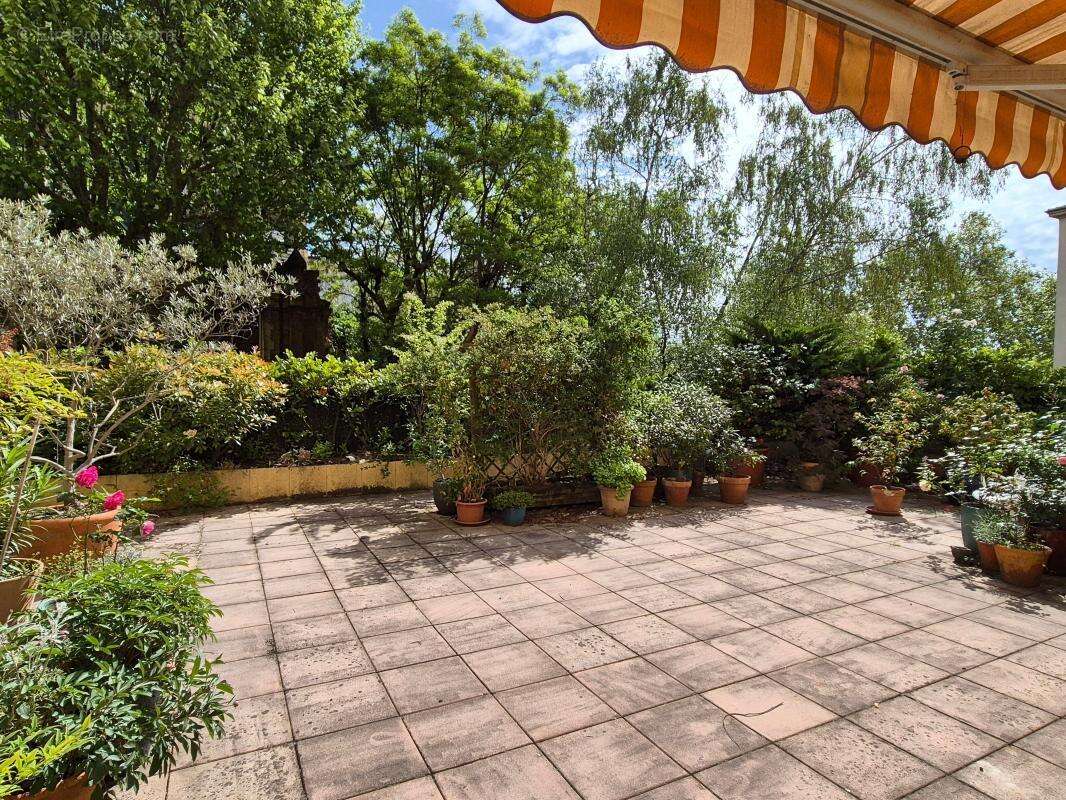 Appartement à LYON-1E