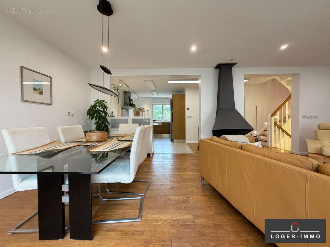 Maison à LE PERREUX-SUR-MARNE