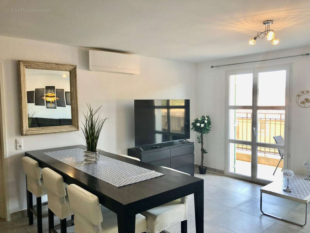 Appartement à GRIMAUD