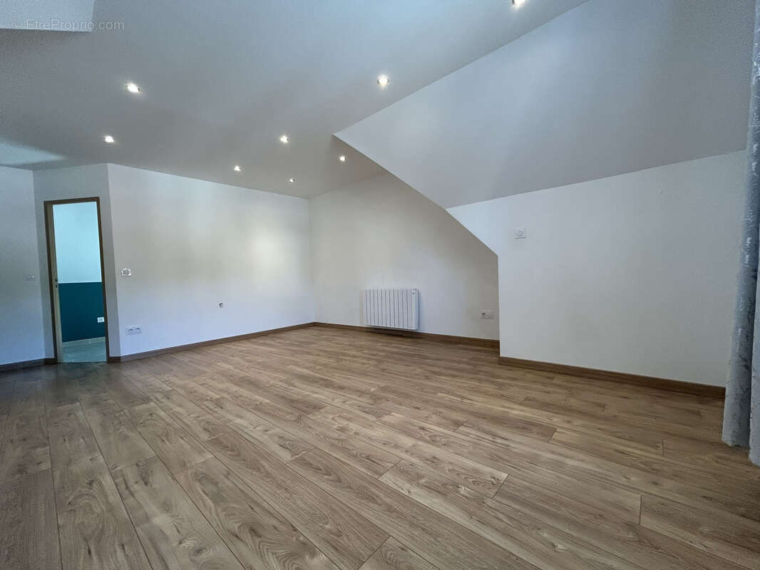Maison individuelle dans un quartier calme - photo 11