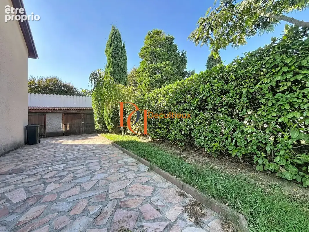 Maison 5 pièces 108 m² à vendre à Saint-Fons (69190) - photo 2