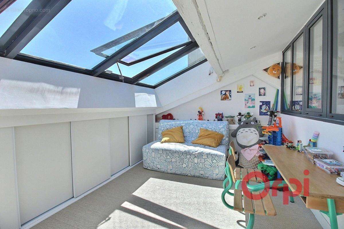 Appartement à MARSEILLE-1E