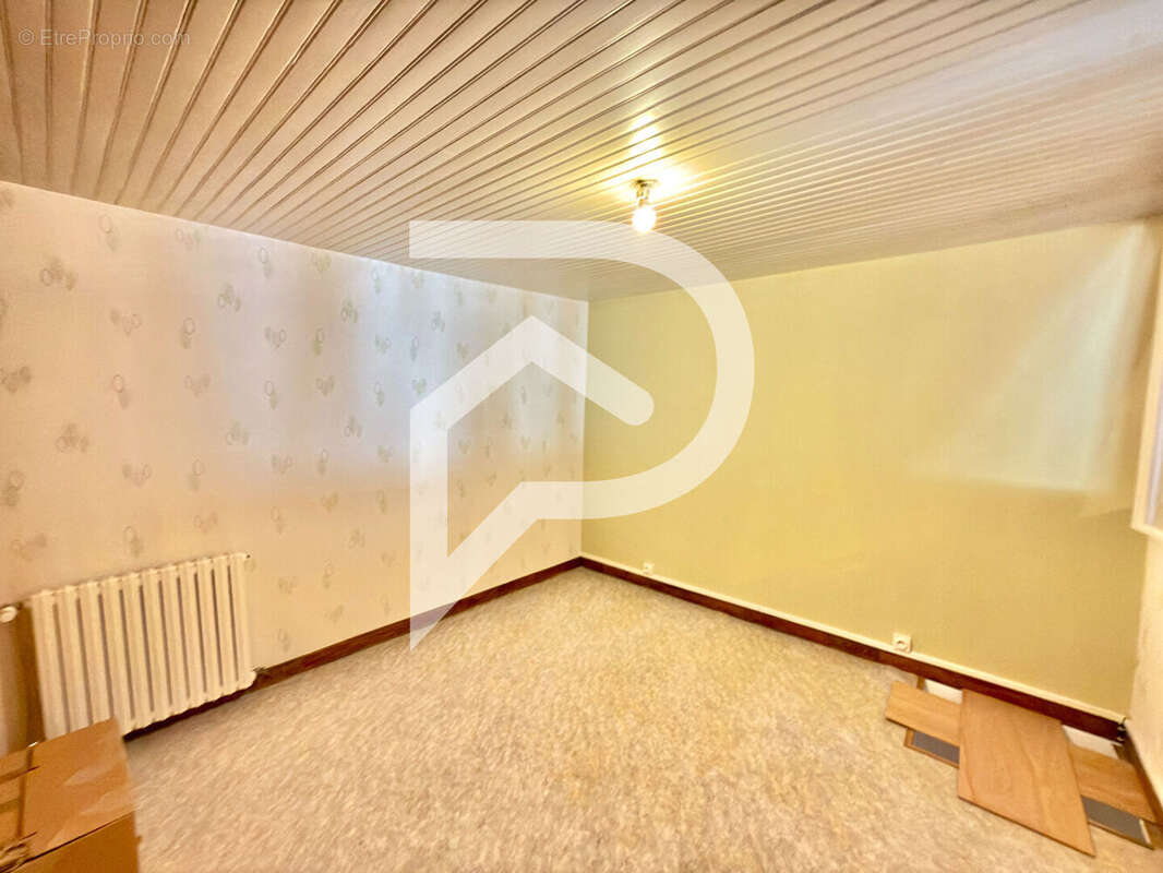 Maison à FAYL-BILLOT