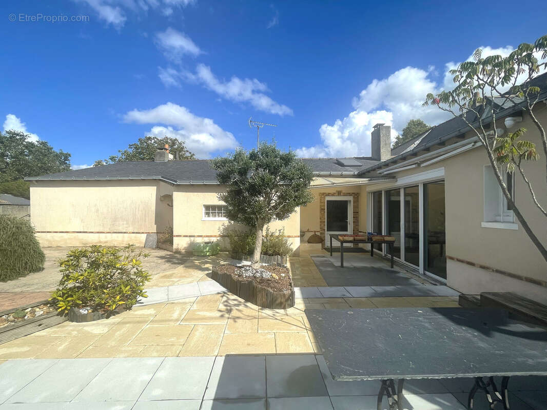 Maison à SAINT-MARS-DU-DESERT