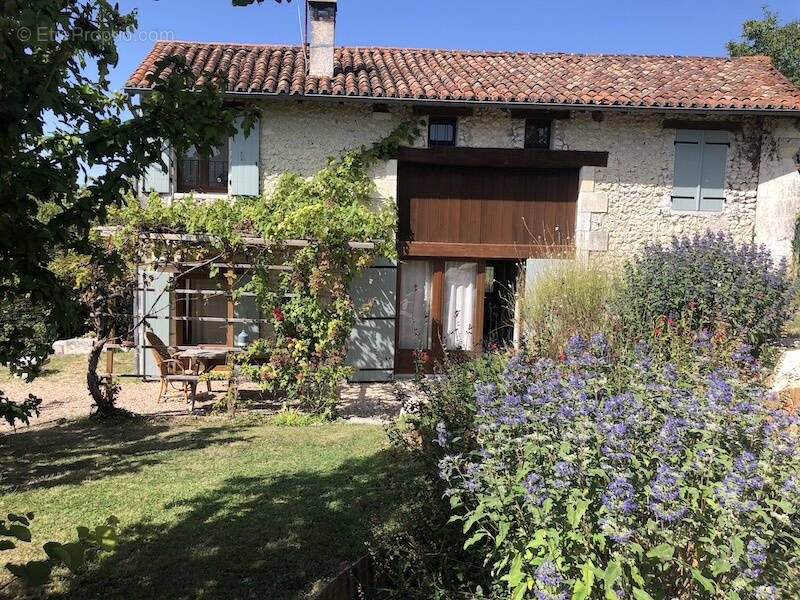 Maison à BOUTEILLES-SAINT-SEBASTIEN
