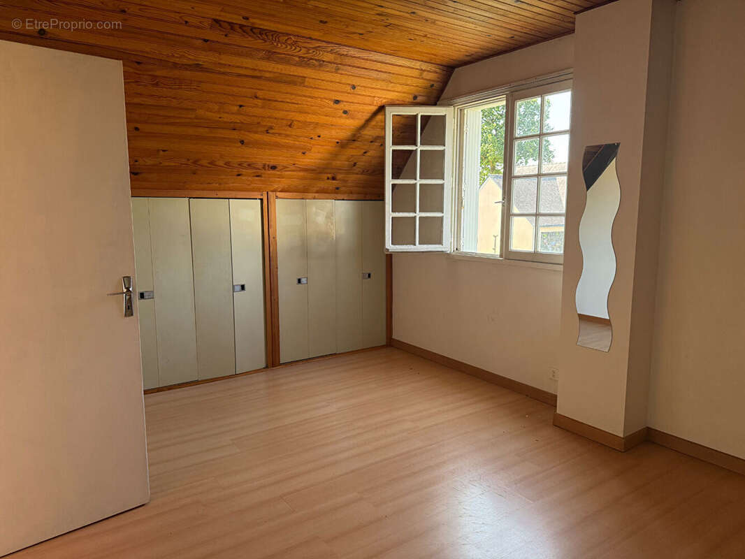 Maison à LOCMINE