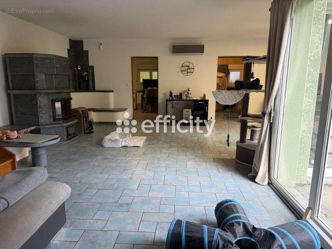 Maison à FROTEY-LES-LURE