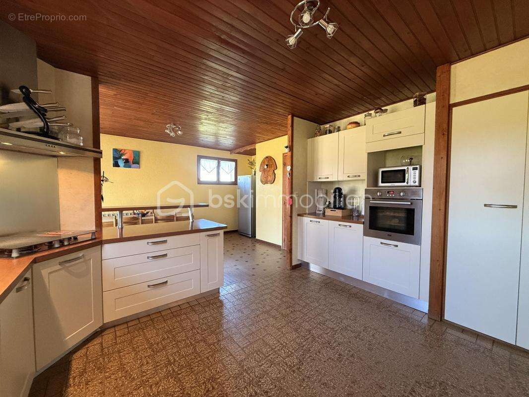 Maison à SAINT-LATTIER