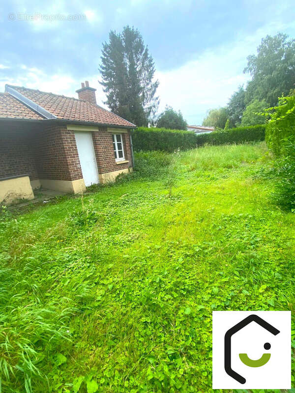 Maison à ROSIERES-EN-SANTERRE