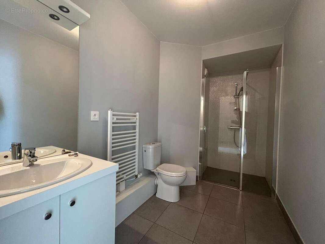   - Appartement à ANGERS