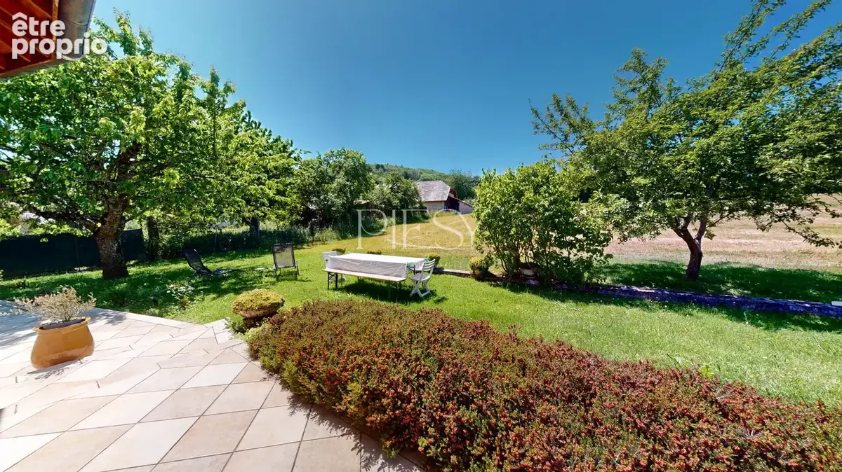 Maison familiale de 6 pièces à vendre à Allonzier-la-Caille - photo 2