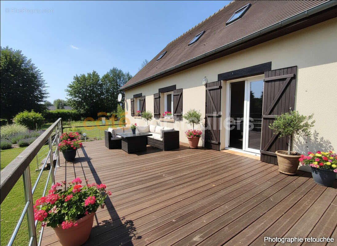 Maison à SAINT-PIERRE-SUR-DIVES