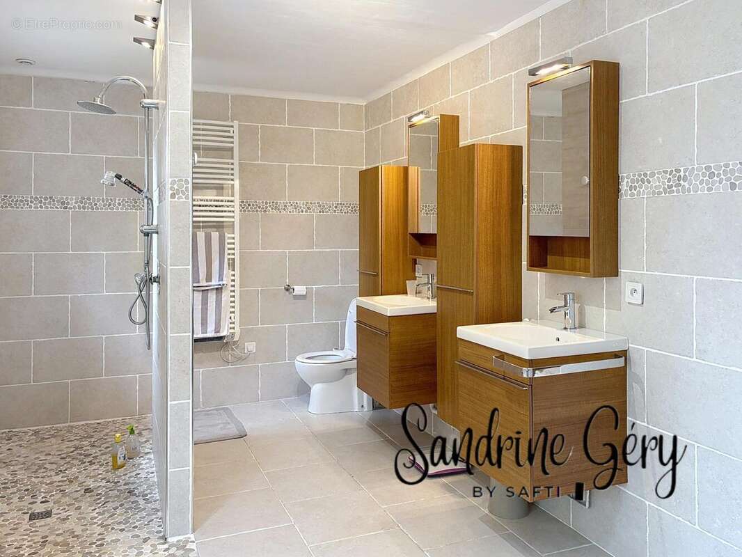 Maison 160 m² à Senonnes  - photo 6