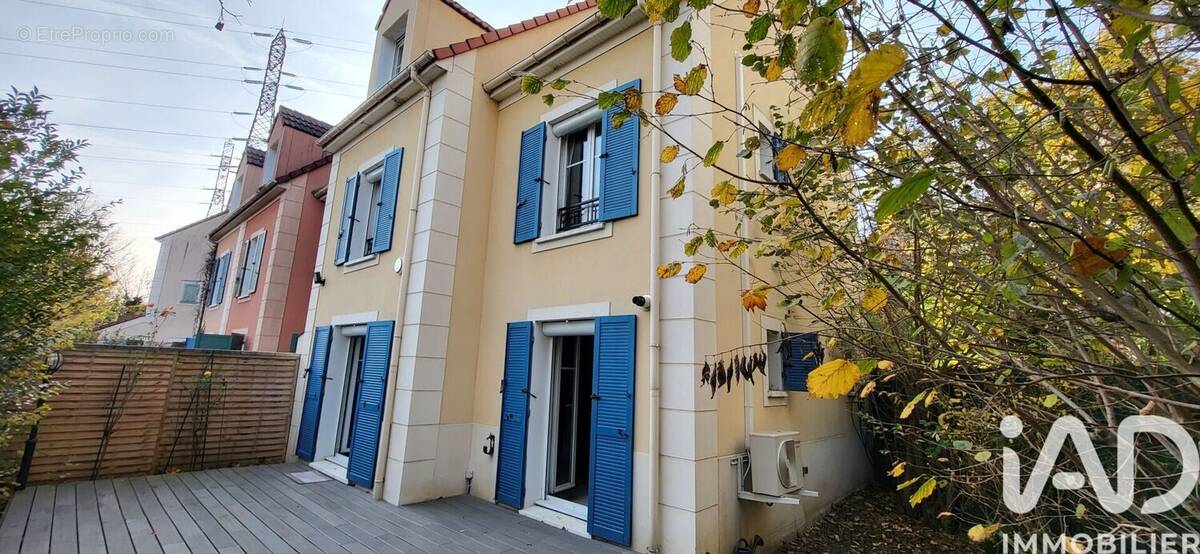 Photo 1 - Maison à VILLENEUVE-LA-GARENNE