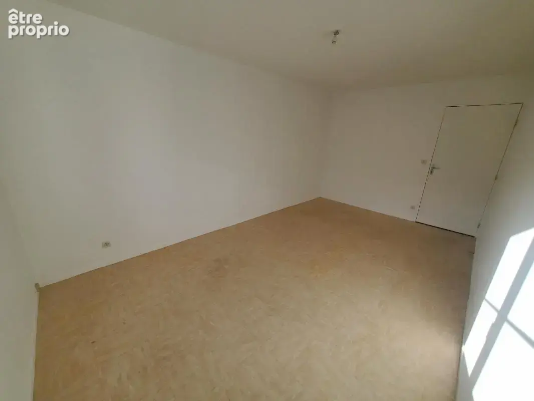 Beau T4 en rez-de-chaussée proche toutes commodités - photo 22