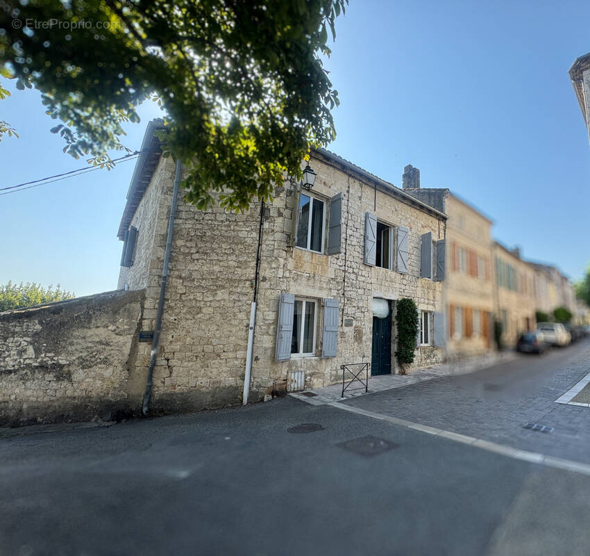Maison à LAUZERTE