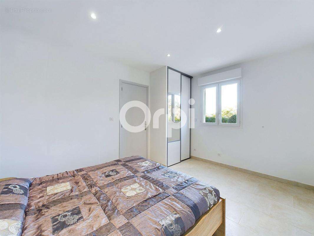 Domaine résidentiel recherché face au golf de barbossi - appartement indépendant amis 42 m2 terrain 1575 m2 avec piscine et plag - photo 45