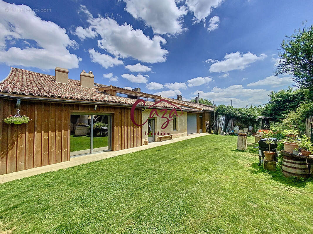 Maison à CAMBLANES-ET-MEYNAC