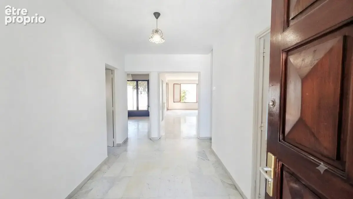 Villa familiale au coeur du village - écoles et commodités à pied - photo 2