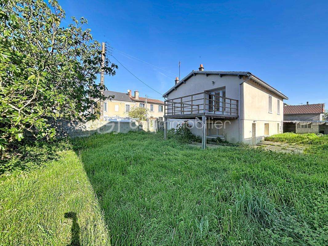 Maison à PARTHENAY