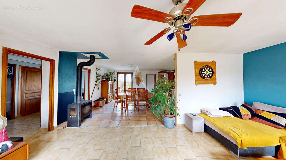 Maison à BLOMAC