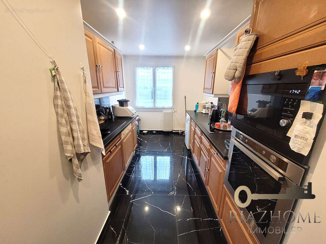 Appartement à LE BOURGET