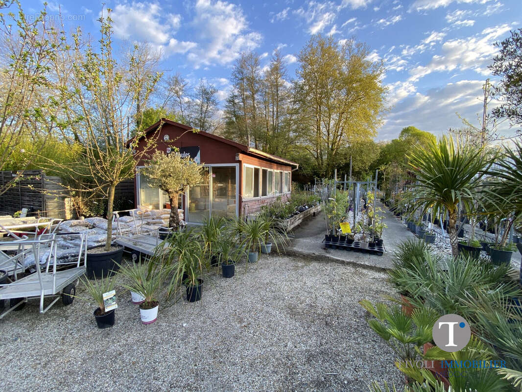 Commerce à LESPARRE-MEDOC