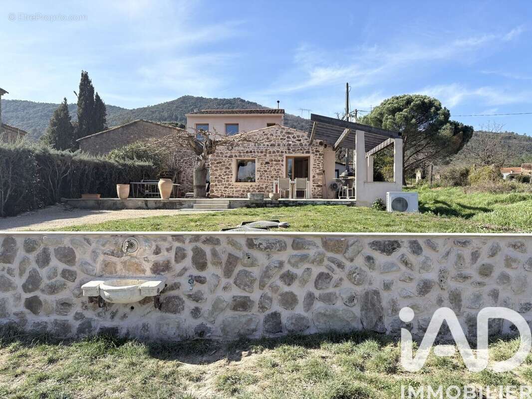 Photo 2 - Maison à BAGNOLS-EN-FORET