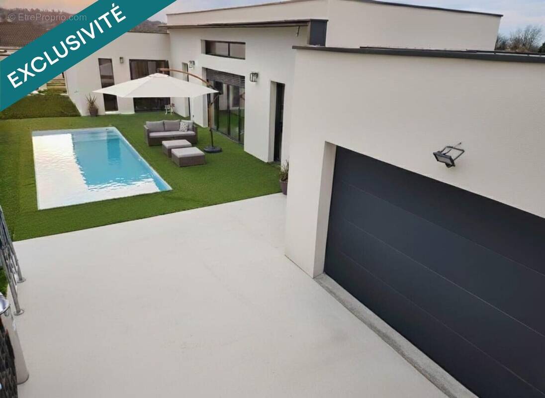 Photo 1 - Maison à PONT-EVEQUE