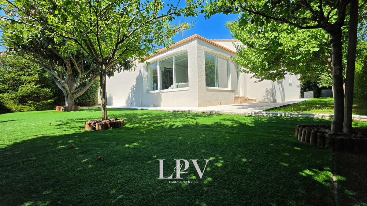 Maison coup de cœur de plain-pied à Teyran   volumes, confort et jardin arboré - photo 16