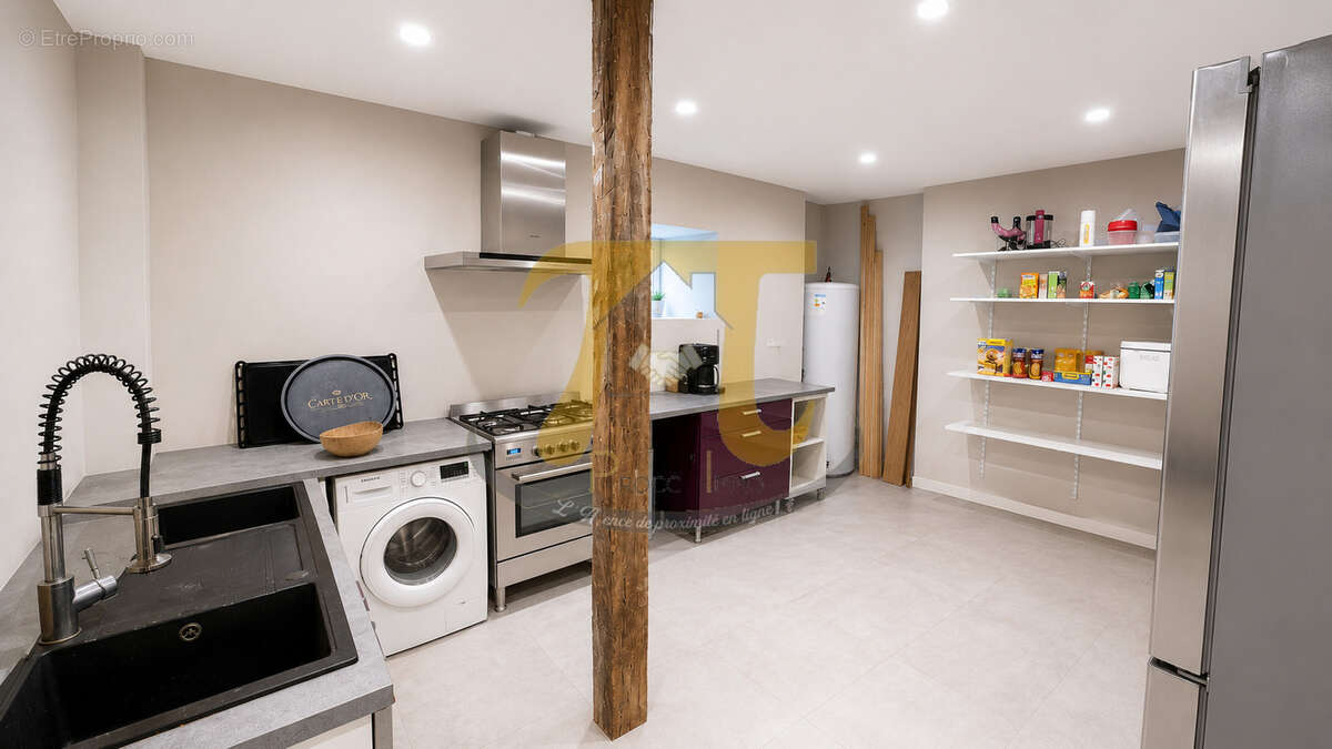 AURIAC-SUR-VENDINELLE   Grande maison familiale rénovée avec 5 chambres - photo 7