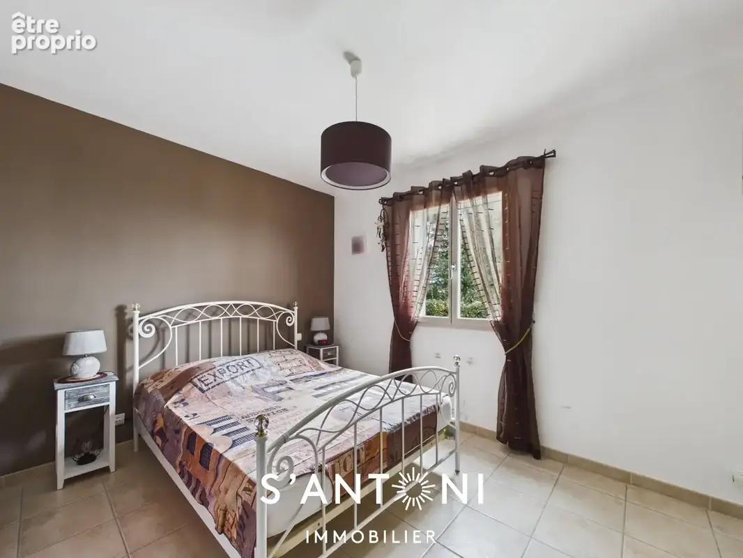 Lézignan-la-Cèbe  Maison plain-pied avec piscine - photo 12