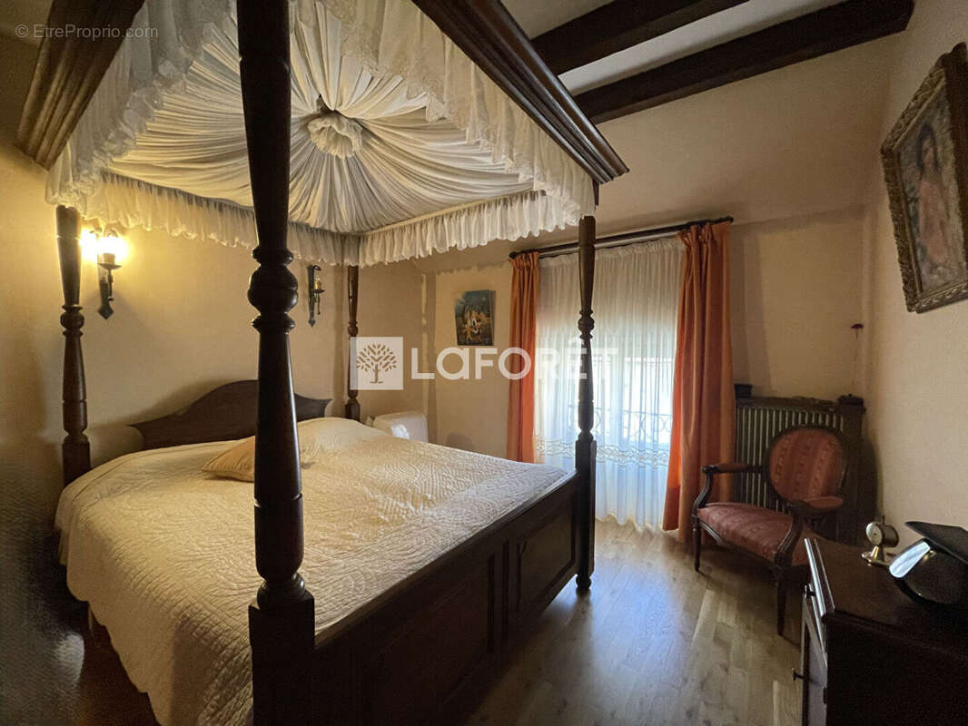 Maison à LONS-LE-SAUNIER