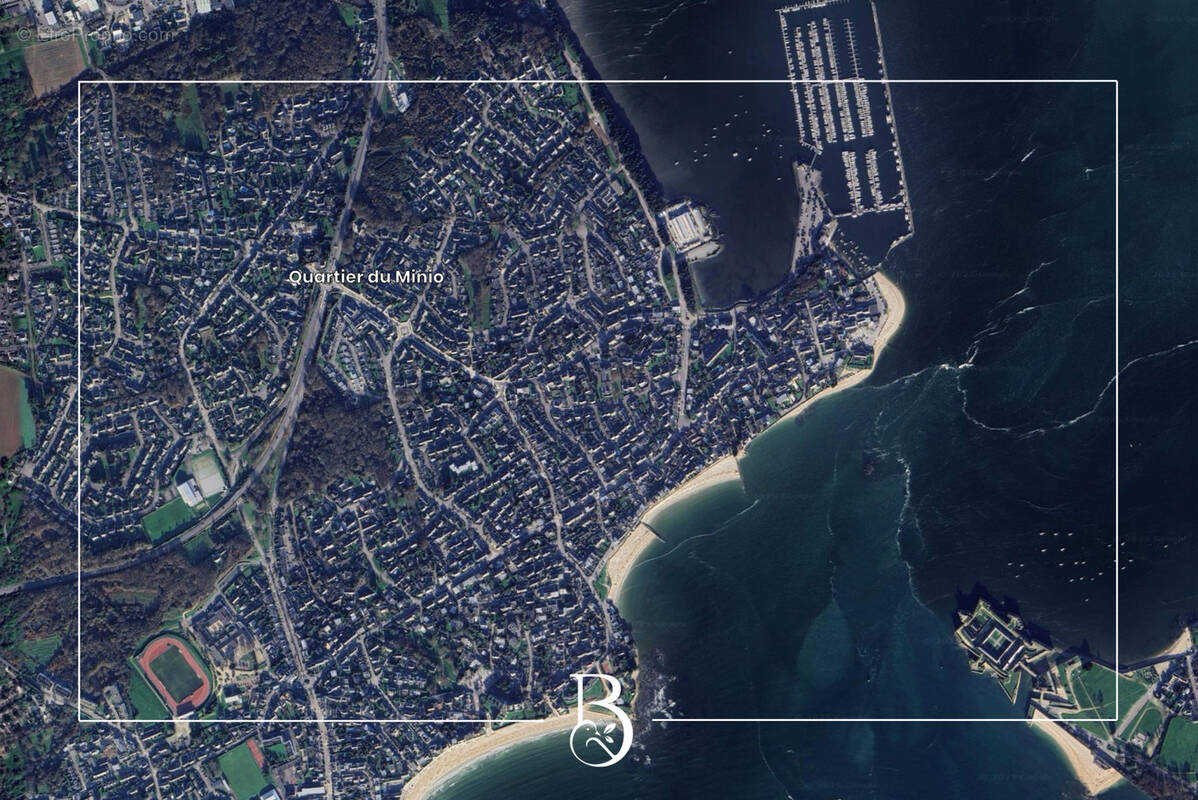 Terrain à LARMOR-PLAGE