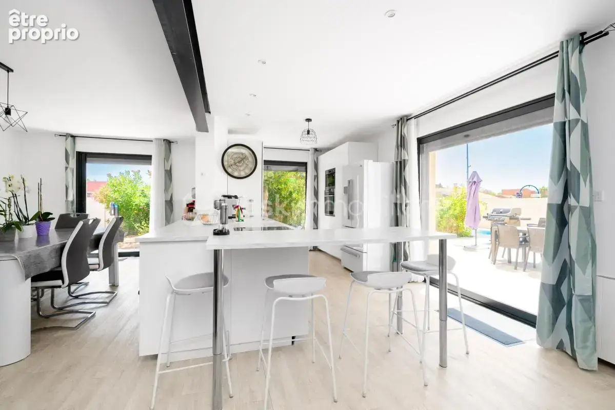 Maison T4 avec piscine et 2 appartements indépendants – Une opportunité rare à Balaruc-le-Vieux - photo 4