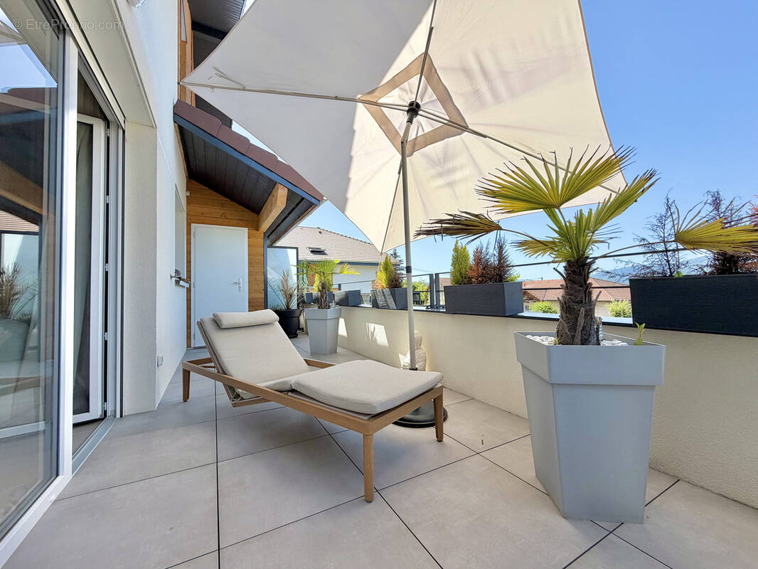 Appartement à CRANVES-SALES